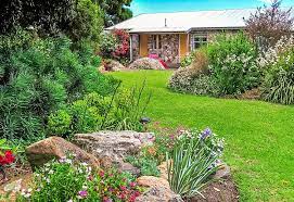 Seaview Farm - Garden Image